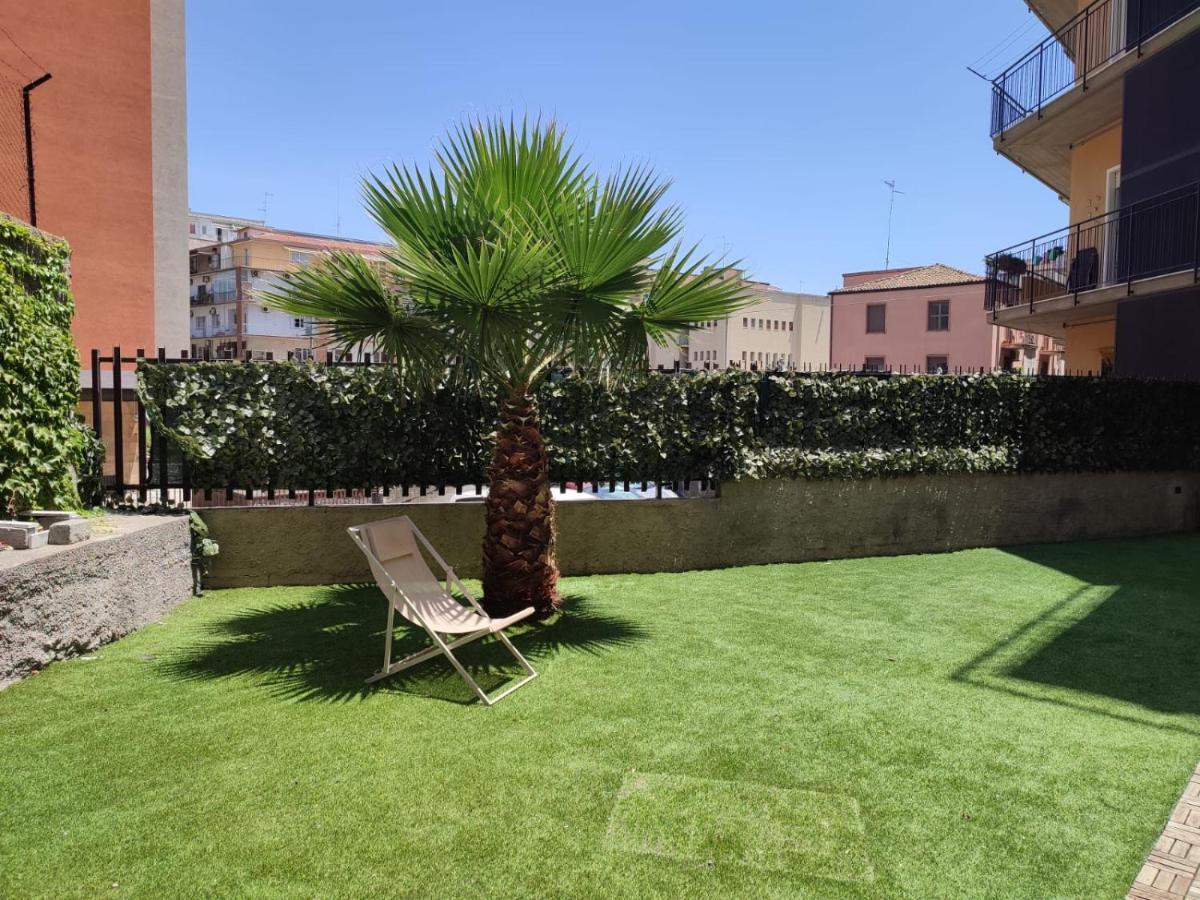 Appartamento Incantevole Con Parcheggio E Giardino Catania Exteriör bild